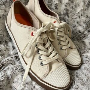 Tommy Bahama Relax Laguna Beach Cream White Lace Up Sneaker Brown Gum Sole